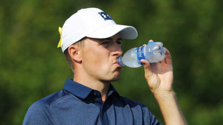 Công thức giữ nước cơ thể khi trên sân mà mọi golfer nên biết